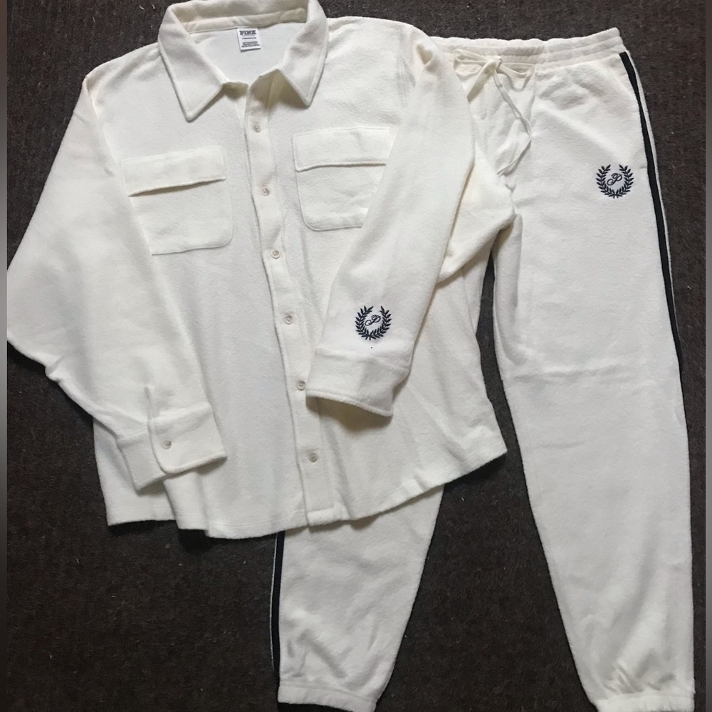 New Victoria’s Secret PINK Jogger & Jacket Outfit Set